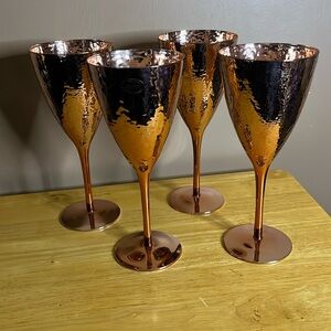 Rose gold coloured wine goblets set of 4